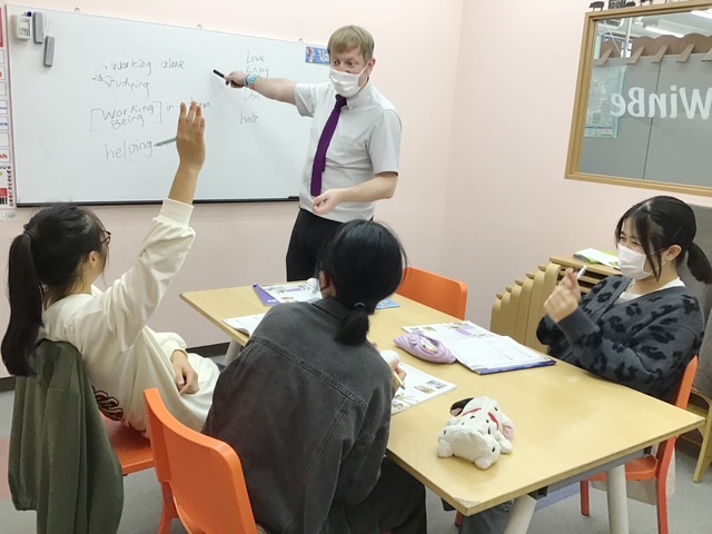 Kさん・Aさん・Mさん(中高生コース受講生)